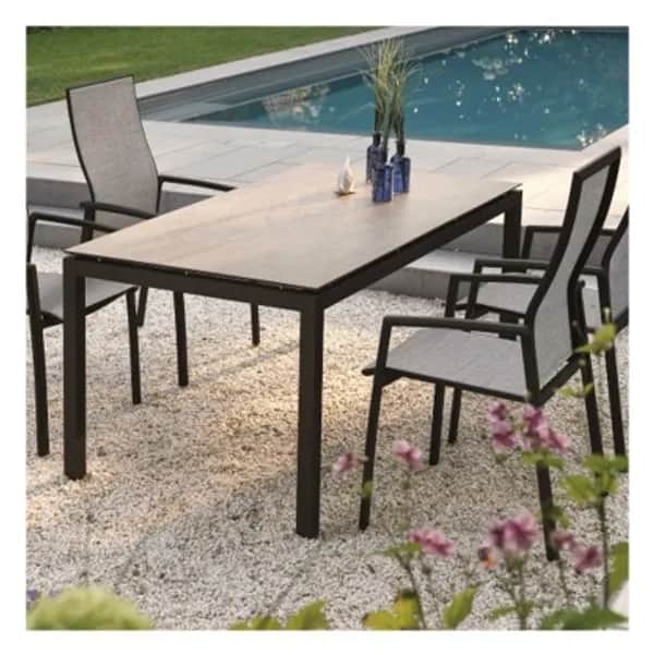 Stern Outdoor-Möbel: Qualität für draußen